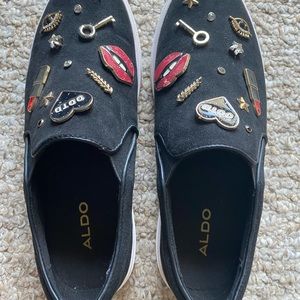 Aldo Slip On Velvet Black embellished shoes